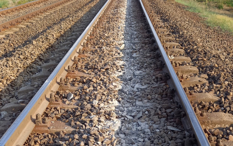 Összeütközött két gyorsvonat Kelet-Szlovákiában, a magyar határ közelében, sok a sérült