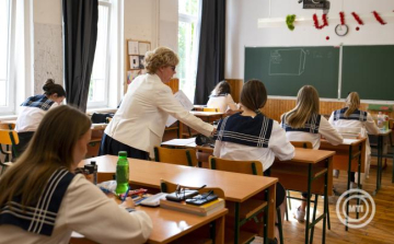 Április 10-ig meg kell érkeznie a pedagógusok extra juttatásának